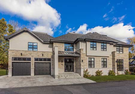 Custom home built in Laval, Quebec