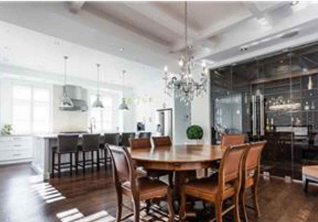 Custom home built in Laval, Quebec